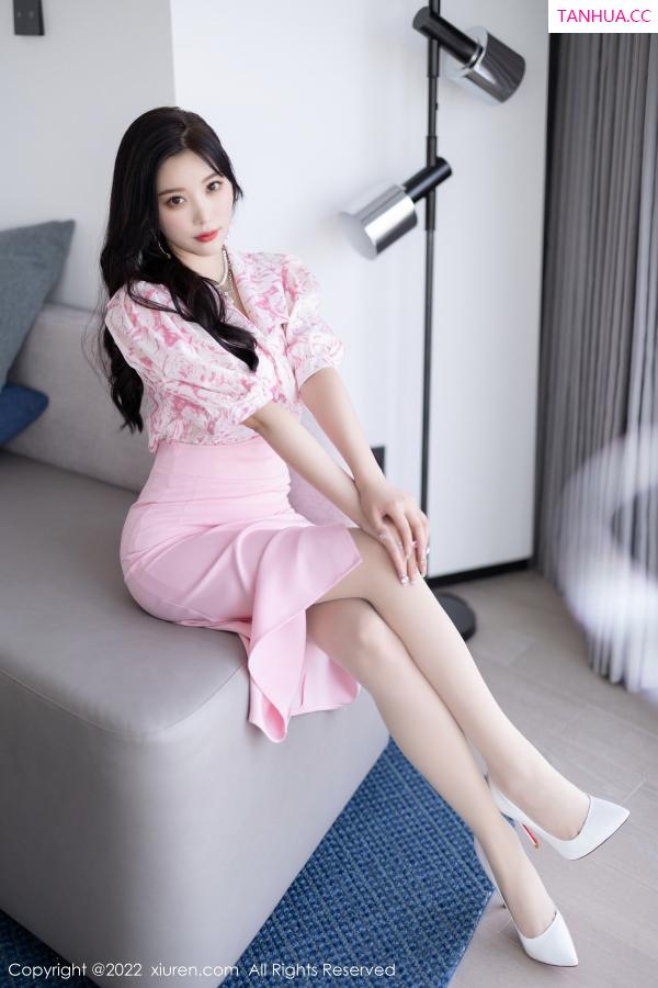 杨晨晨 sugar小甜心CC [XiuRen]高清写真图 2022.11.29 No.5927 杨晨晨Yome 美臀丝袜第5张图片